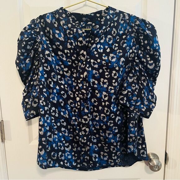 GAP Puff Sleeve Animal Print Blouse - Picture 7 of 12